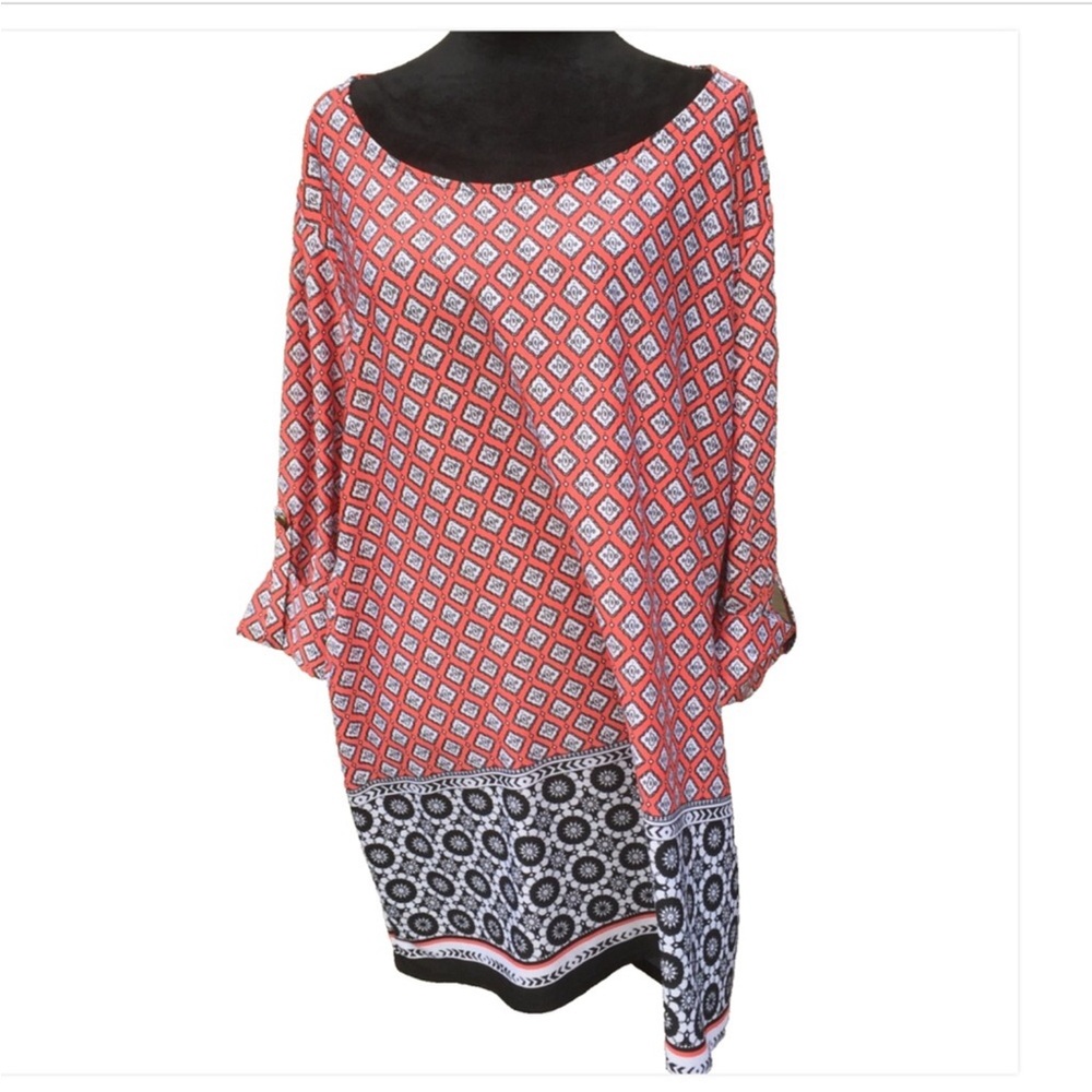 New Directions Abstract Design Tunic Blouse